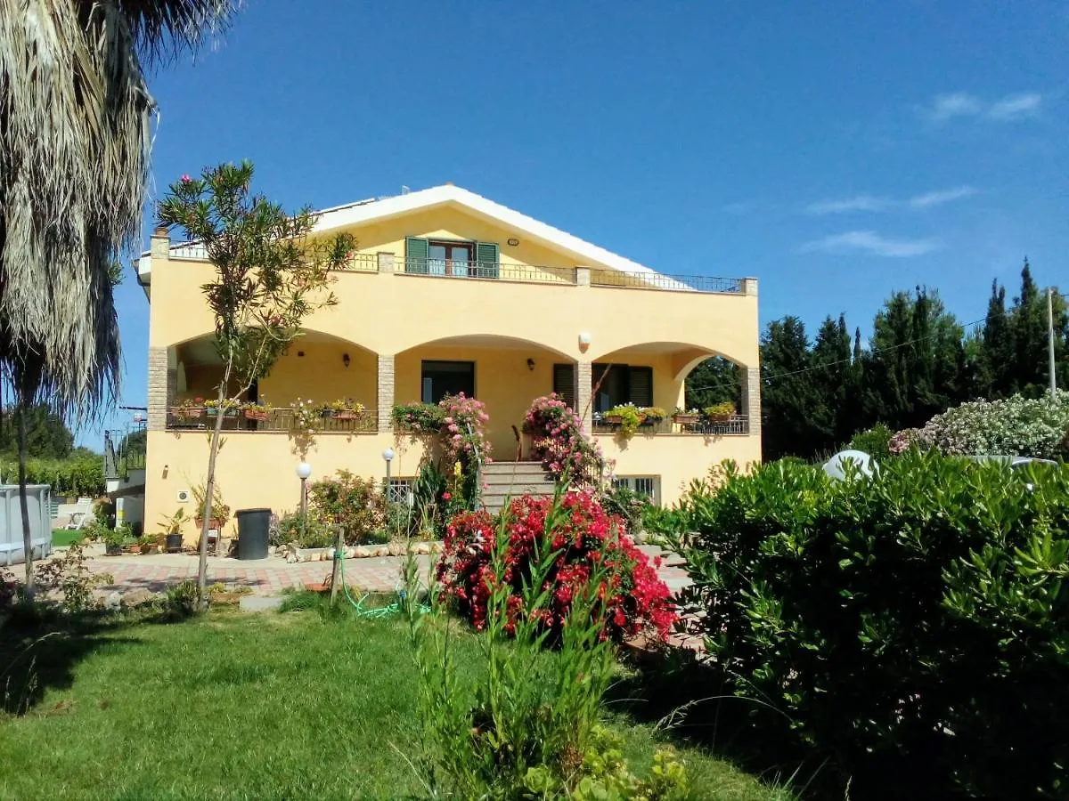 Апартаменты Il Giardino Delle Rose A Ольмедо