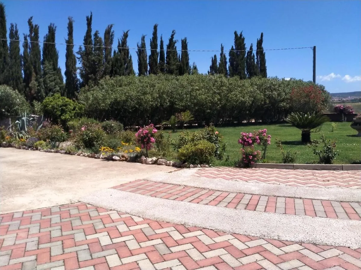 Il Giardino Delle Rose A Lejlighed Olmedo
